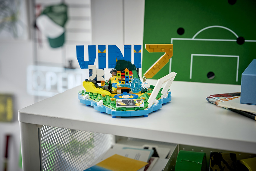 LEGO