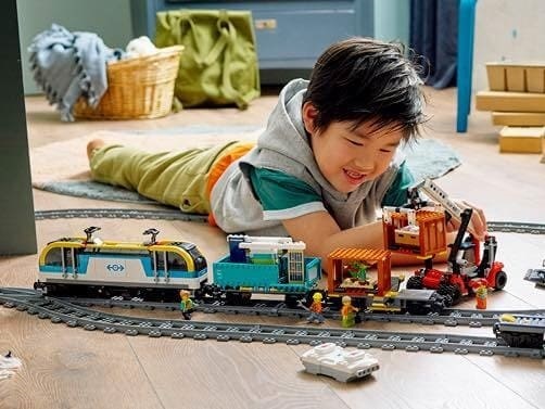 LEGO vonatok és sínek