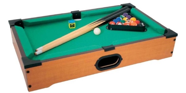 játékok utazáshoz gyerekeknek - mini asztali biliárd
