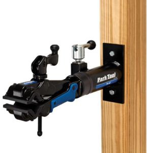 falra szerelhető kerékpárszerelő állvány