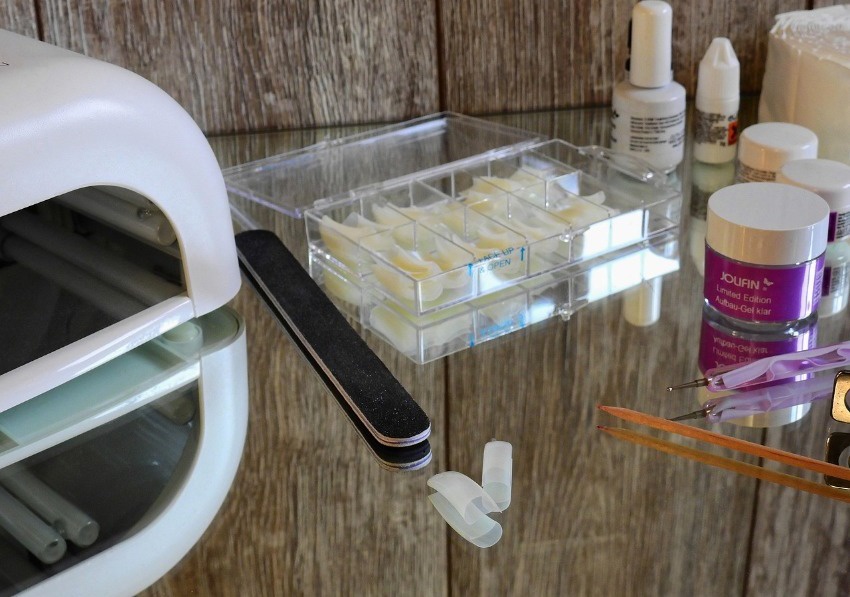 Zselés köröm leszedése