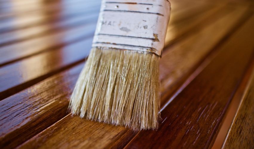 fa kerti bútor ápolása