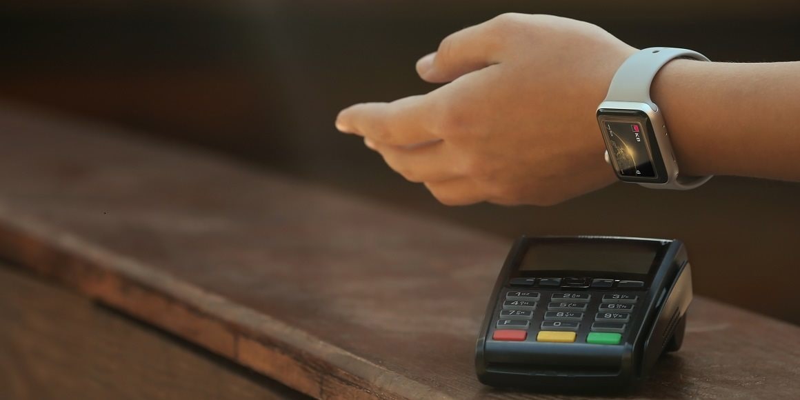 Hogyan fizessünk okosórával?