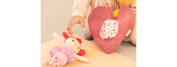 Kislányos gyerek válltáska