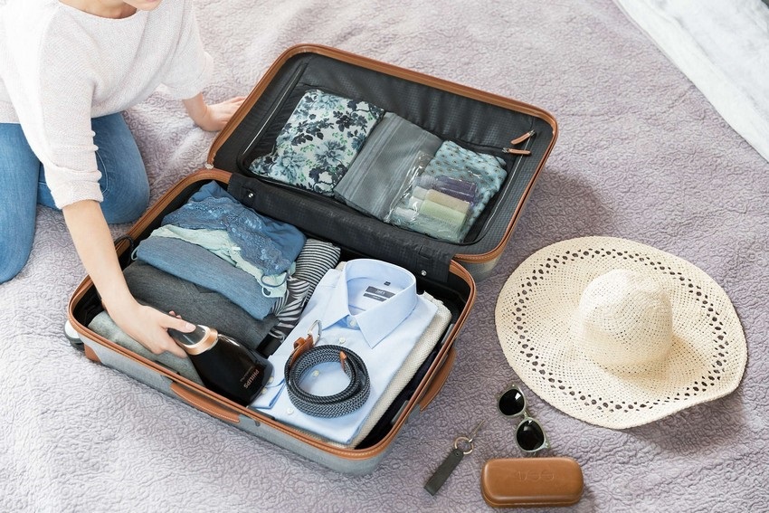 Philips Steam&Go ruhagőzölő