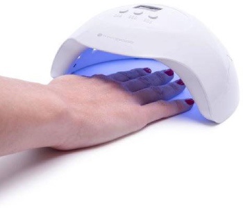 Műköröm építés - uv lámpa