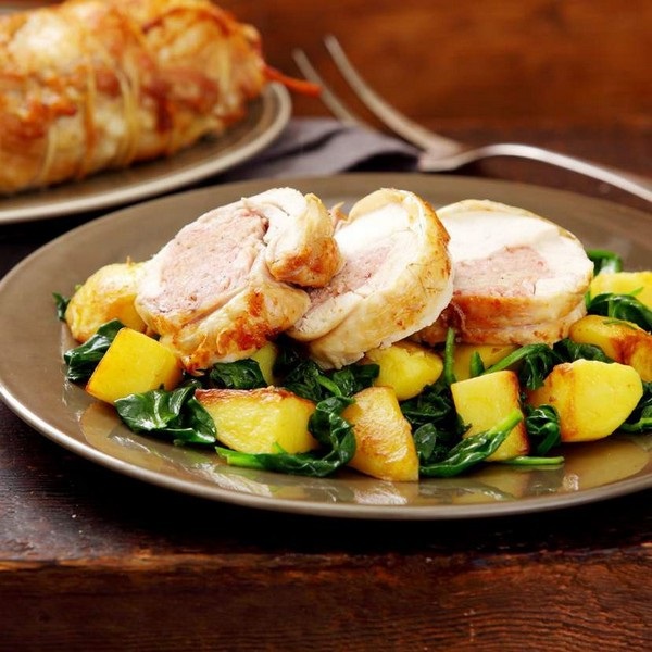 Csirkemell-tekercs burgonyával