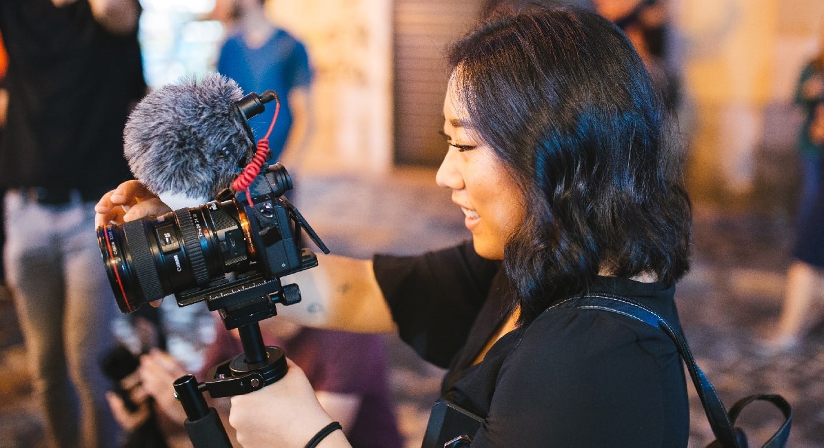 Vlogolás és tükörreflexes fényképezőgép