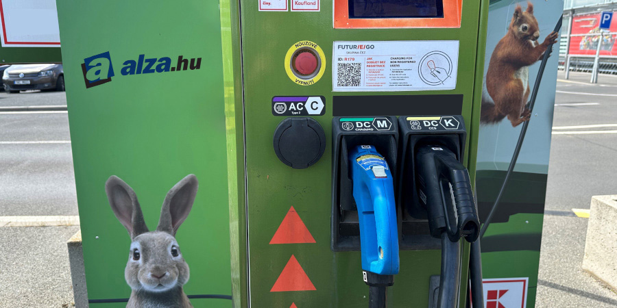 elektromos autó, töltőoszlop