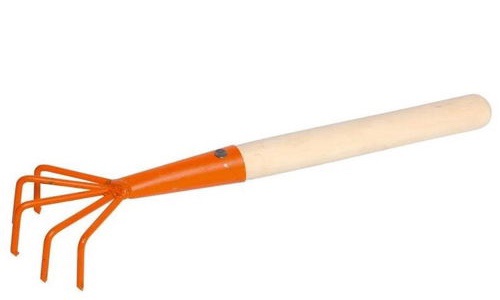 kovácsolt kerti kiskapa