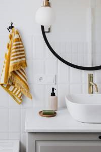 Sárga haj törölköző