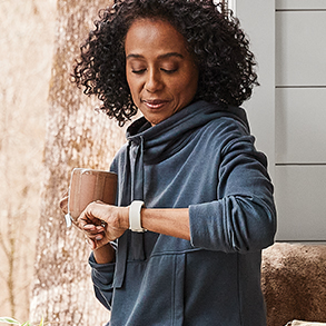Fitbit Charge 5 fitnesz karkötő