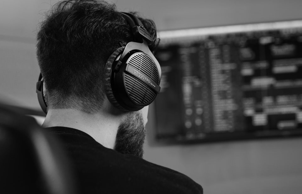 Beyerdynamic DT 990 PRO fejhallgató