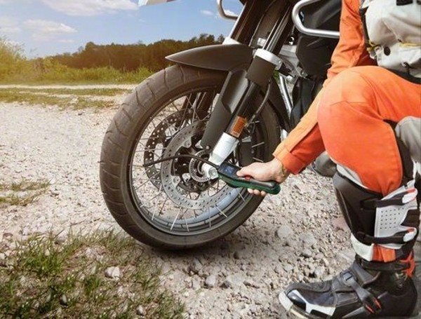 Bosch 0603947000 EasyPump akkus légkompresszor (1 × 3 Ah)