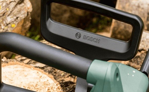 Bosch UniversalChain 35 láncfűrész