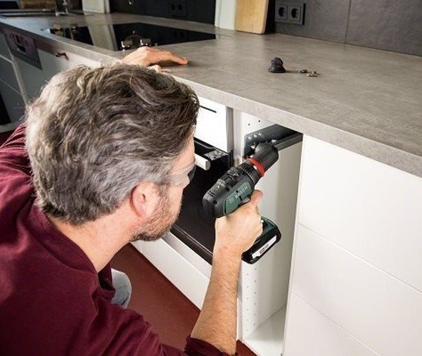 BOSCH AdvancedDrill 18V akkumulátoros csavarhúzó