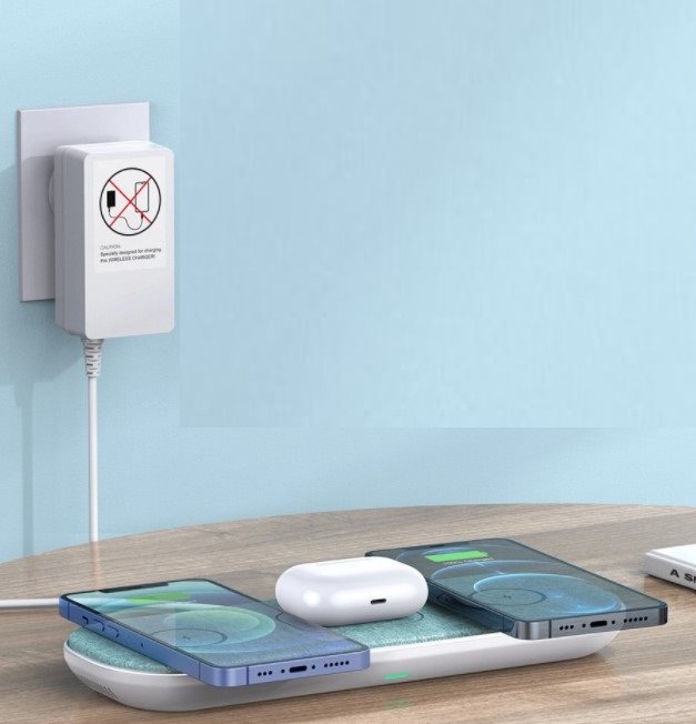 Choetech 3-in-1 Magnetic Fast Wireless Charger Pad vezeték nélküli töltő 