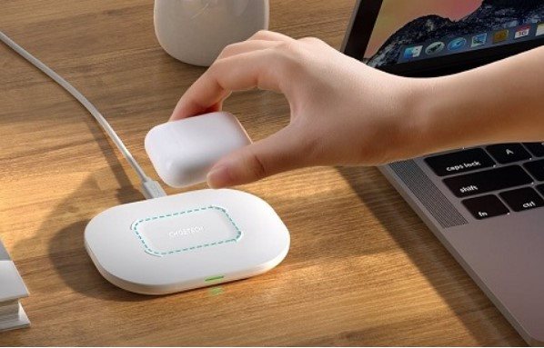 Choetech 15 W Wireless Fast Charger 15 W vezeték nélküli töltő Choetech 15 W Wireless Fast Charger 15 W vezeték nélküli töltő