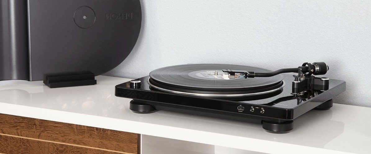 DENON DP-450 USB lemezlejátszó