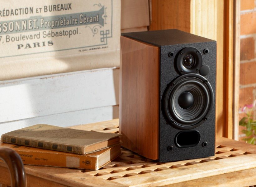 EDIFIER R1380DB aktív hangszórók