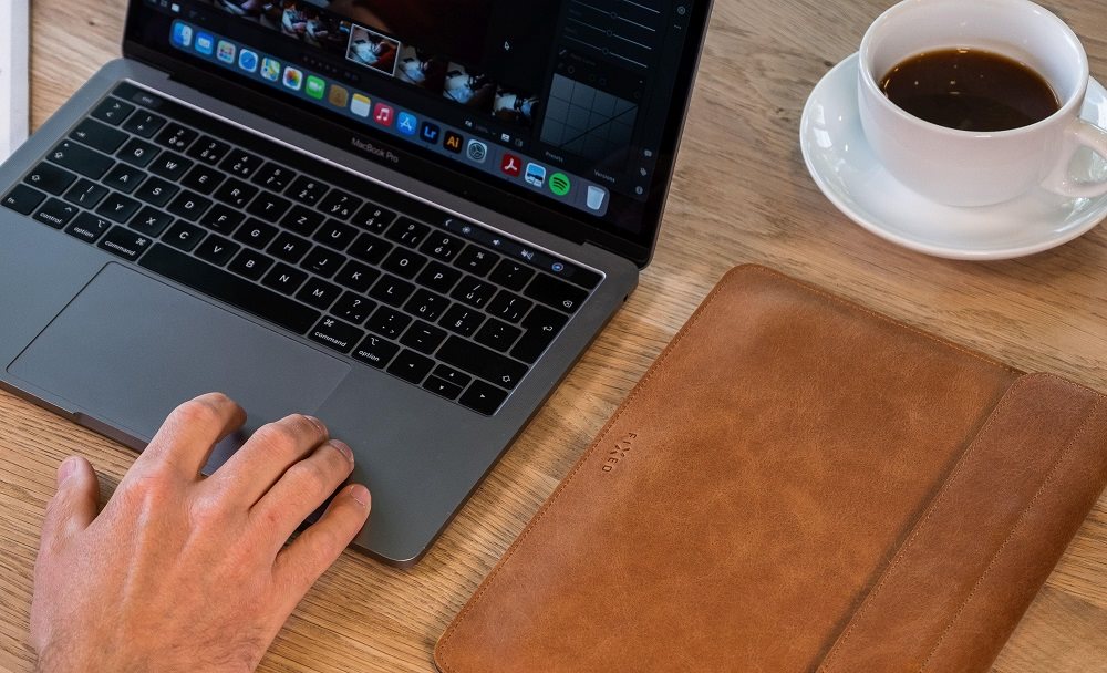 FIXED Oxford Torcello tablet tok Apple MacBook Pro 15" készülékhez