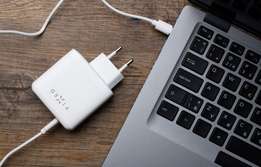 FIXED Travel USB-C-vel