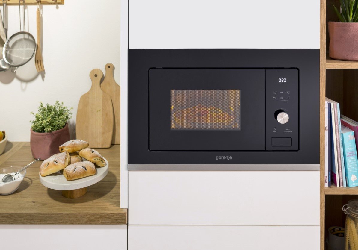 Mikrohullámú sütő GORENJE BM201AG1X Mikrohullámú sütő GORENJE BM201AG1X