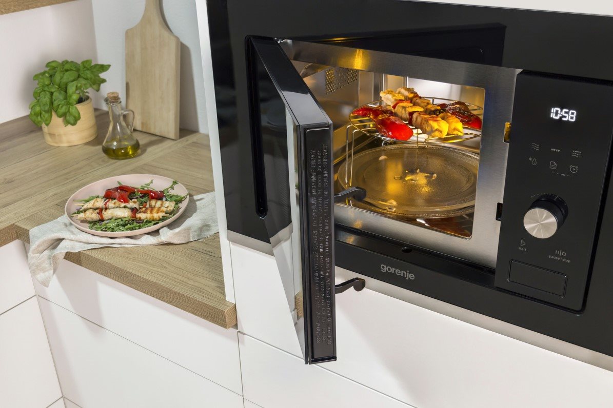 Mikrohullámú sütő GORENJE BM201AG1X Mikrohullámú sütő GORENJE BM201AG1X