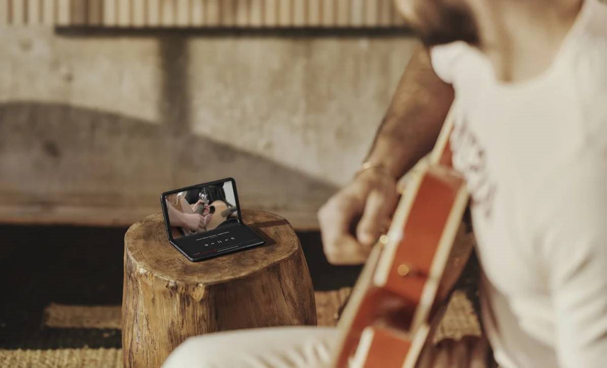 Google Pixel Fold, egy rugalmas okostelefon 