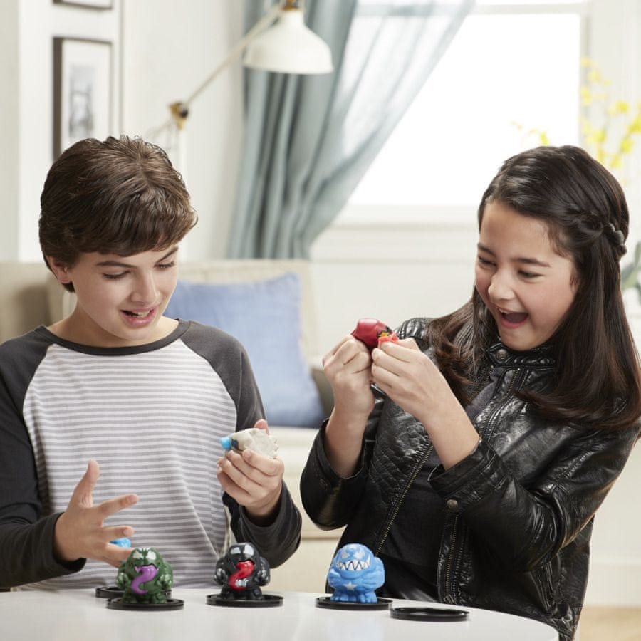 Pókember Venom figura slime-mal