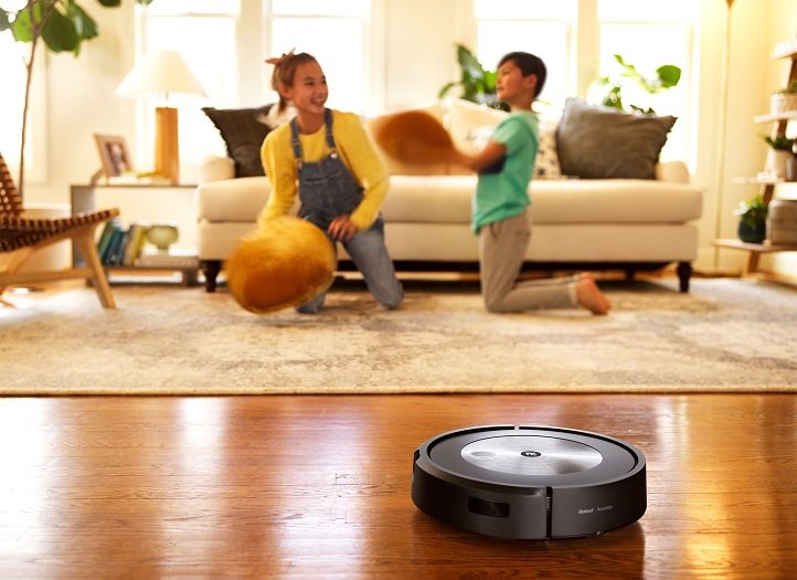 Robotporszívó iRobot Roomba j7+ Robotporszívó iRobot Roomba j7+