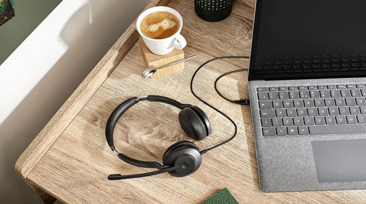 Sluchátka Jabra Evolve2 30