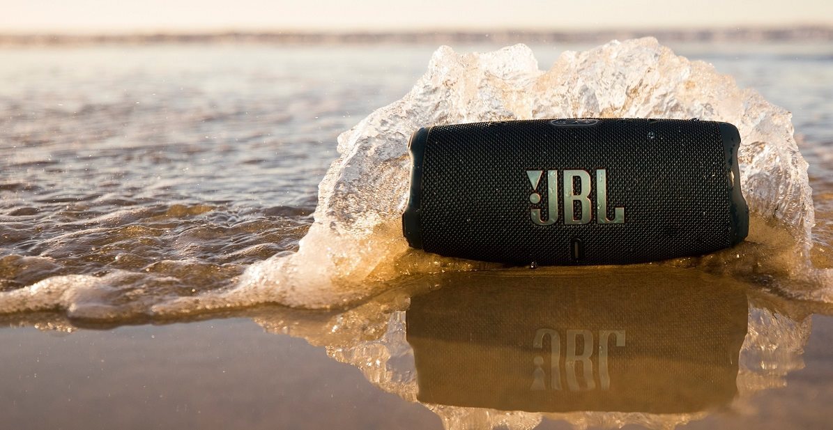 JBL Charge 5 fekete Bluetooth hangszóró