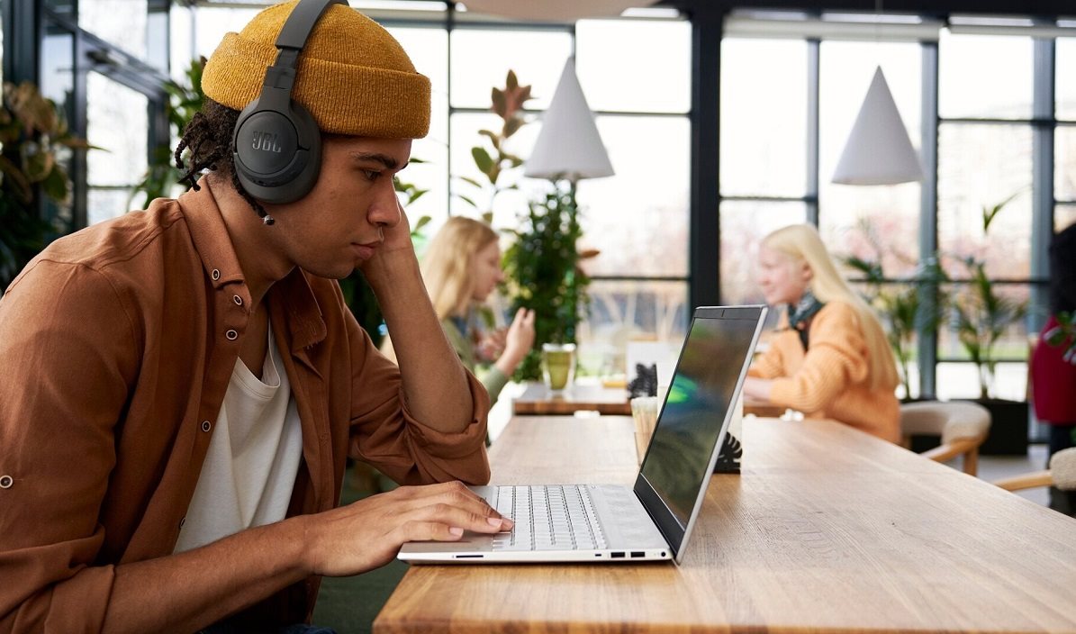 JBL Tune 770NC vezeték nélküli fejhallgató