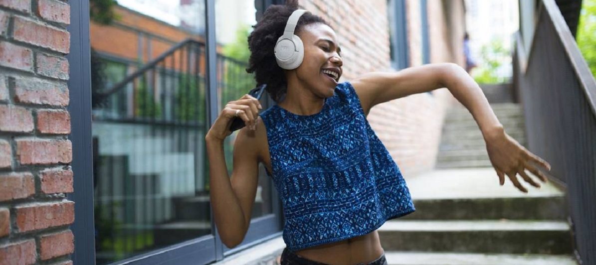 JBL Tune 770NC vezeték nélküli fejhallgató