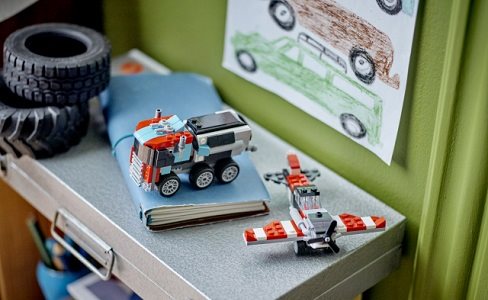 LEGO® Creator 3 az 1-ben 31146 platós teherautó és helikopter