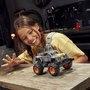 LEGO Technic 42119 Monster Jam Max-D LEGO Technic 42119 Monster Jam Max-D