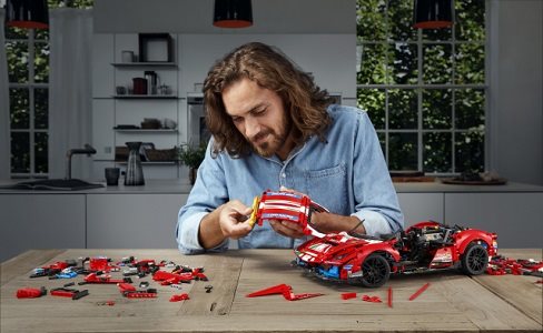 LEGO Technic 42125 Ferrari 488 GTE AF Corse 51