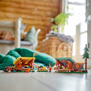 LEGO® Friends 42624 Otthonos kabinok a kalandtáborban