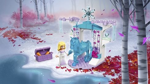 LEGO® Disney Jégvarázs 43209 Elza és Nokk jégistállója