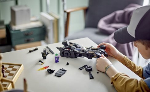 LEGO DC Batman 76224 Batman vs. Joker: Batmobilos üldözés