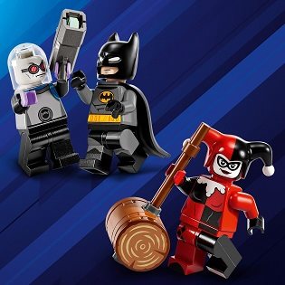 LEGO® DC Batman™ 76274 Batman™ és a Batmobil Harley Quinn™ és Mr. Freeze™ ellen