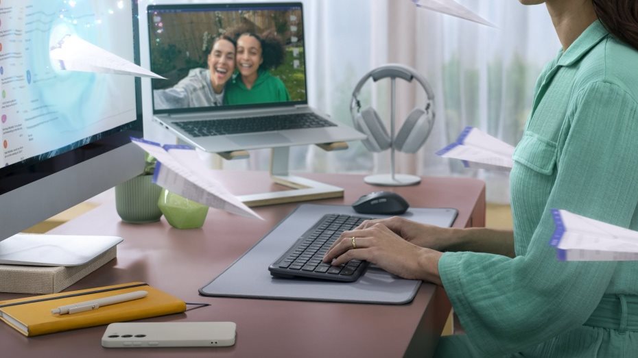 Logitech MK950 billentyűzet+egér szett