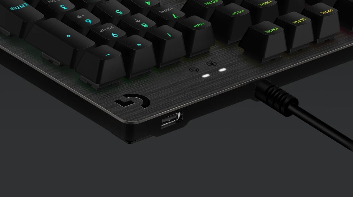 Logitech G512 Carbon Lightsync, GX Red- US
