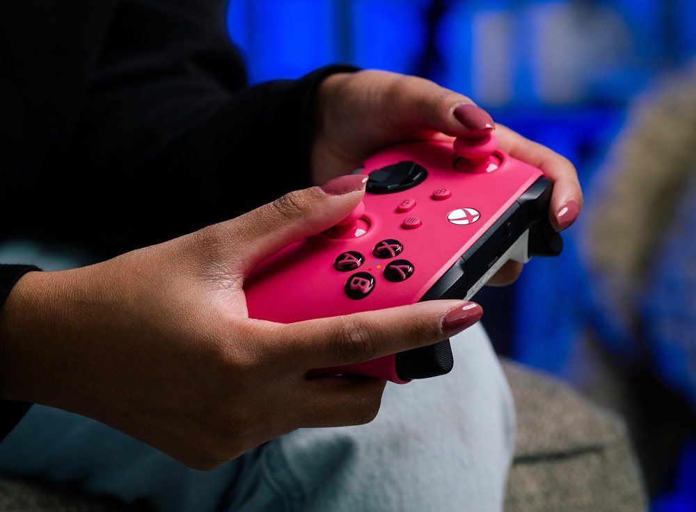 Xbox Wireless Controller Deep Pink gamepad