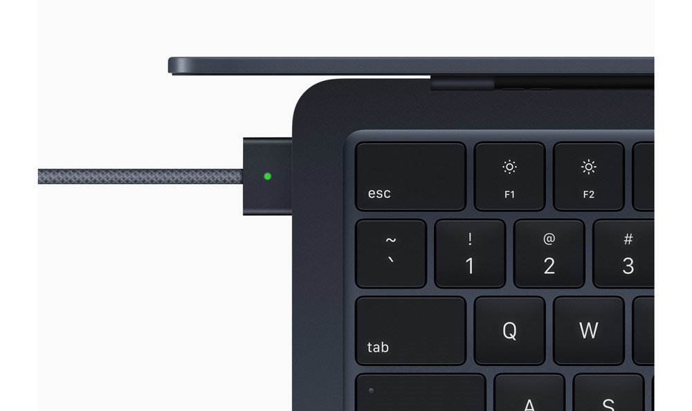MacBook Air M2