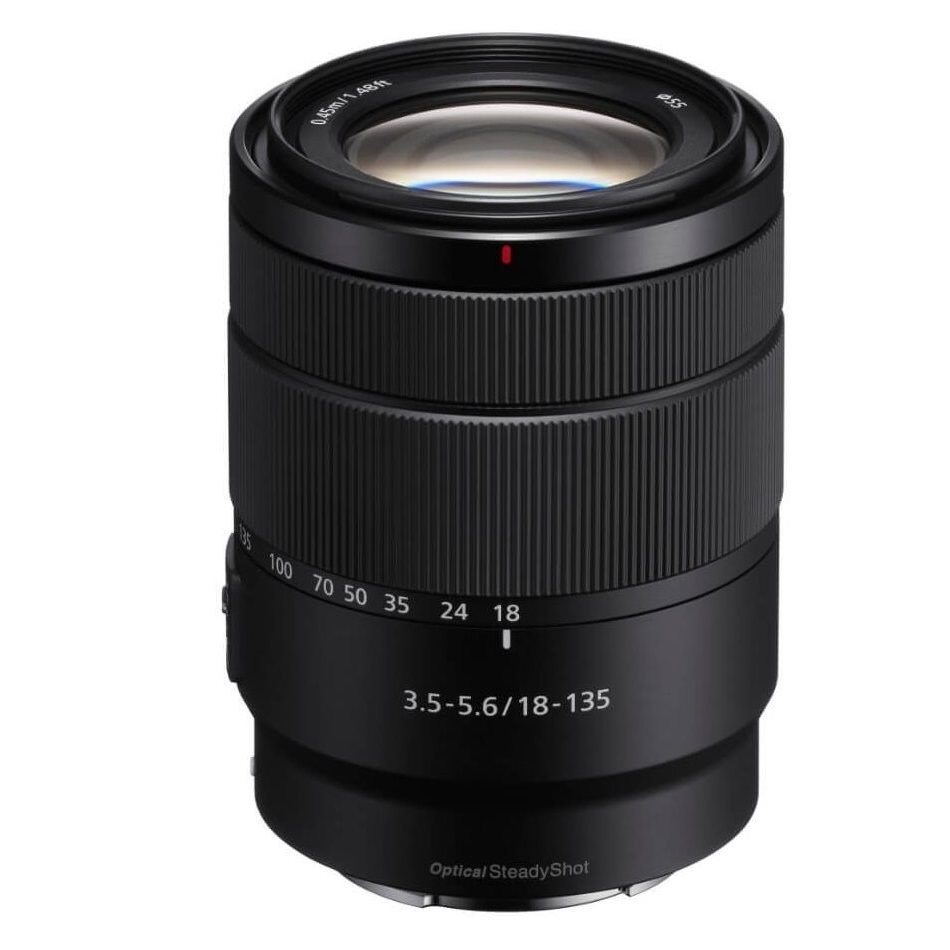 Sony E 18-135mm f/3.5-5.6 objektív