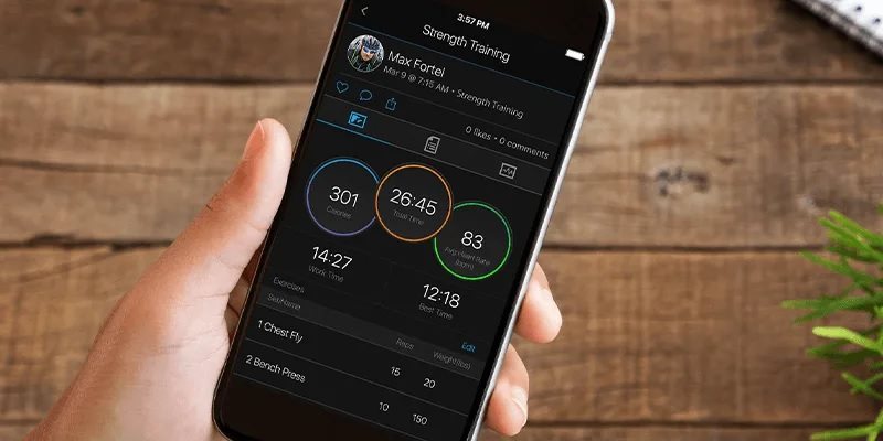 Garmin Forerunner 255 okosóra