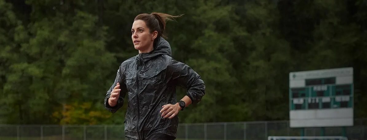Garmin Forerunner 255 okosóra