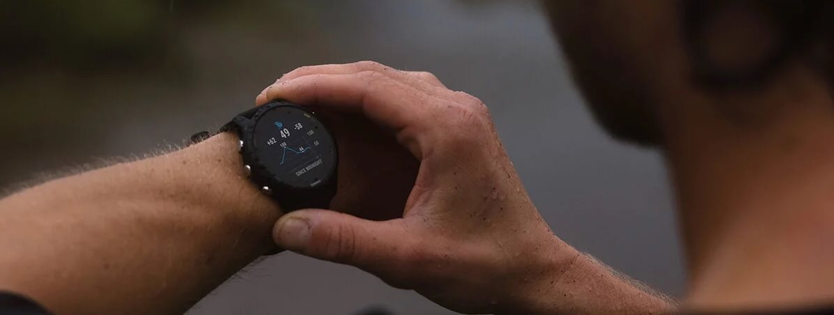 Garmin Forerunner 255 okosóra
